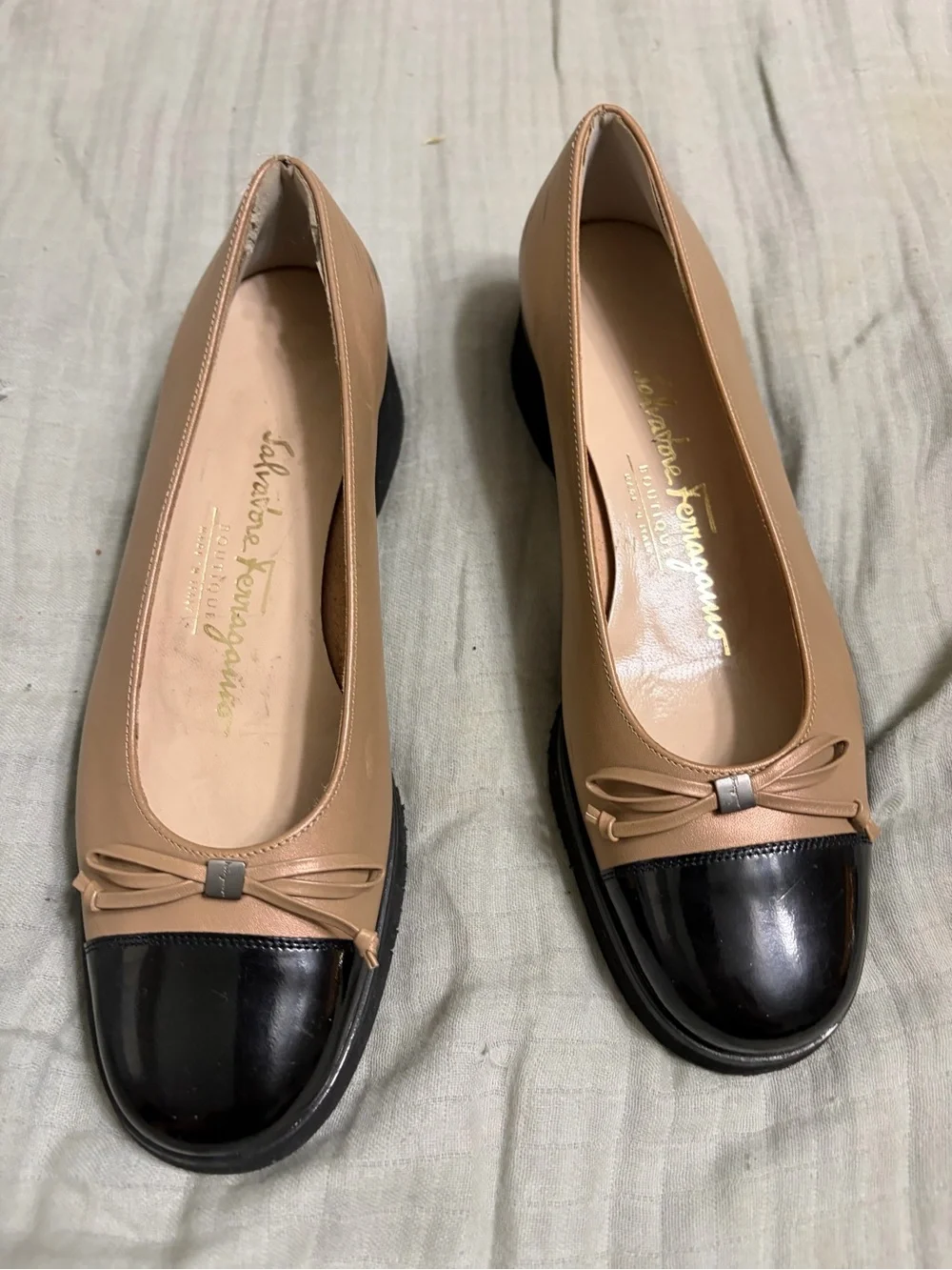Salvatore Ferragamo Tan and Black Leather Cap-Toe Ballet Flats size 4.5